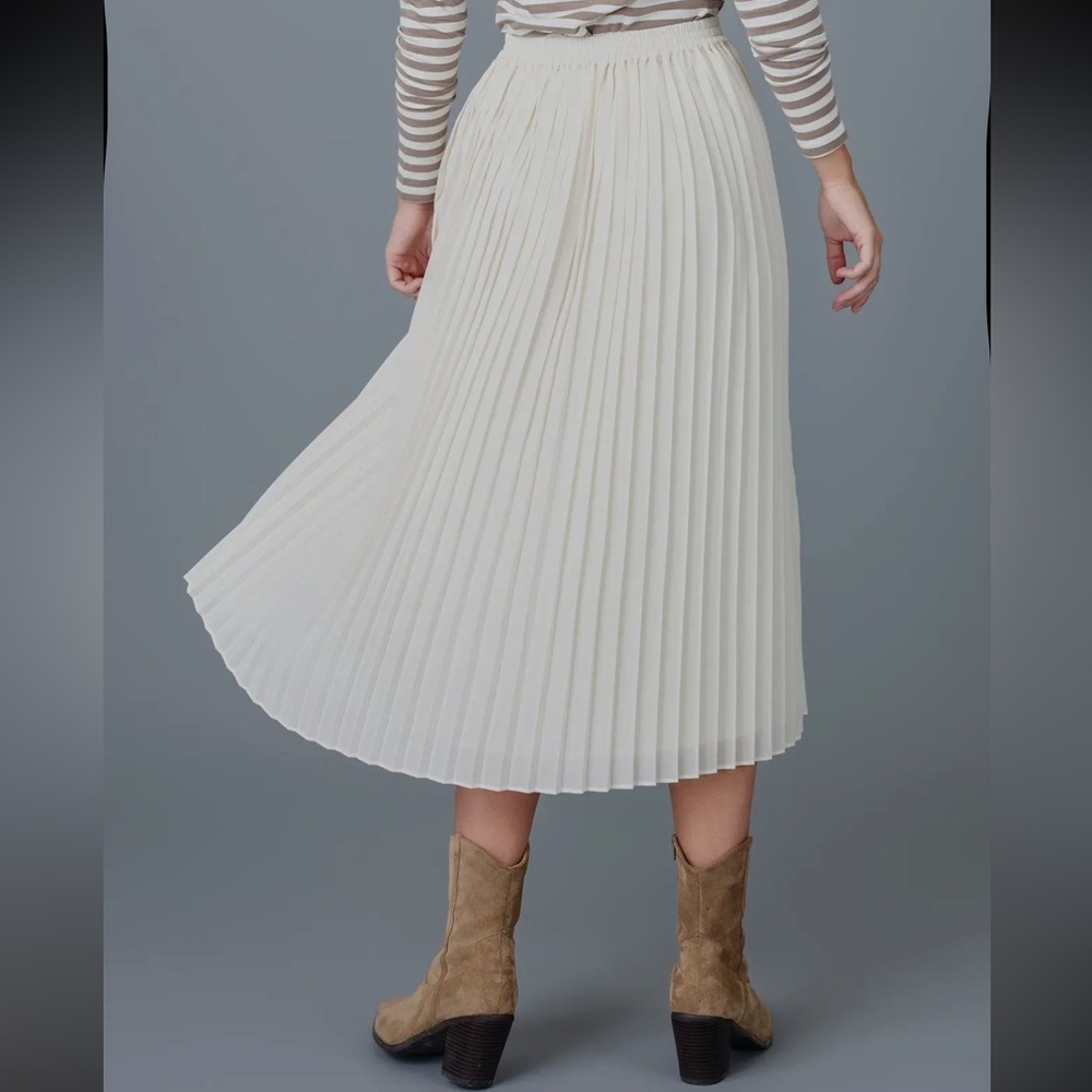 NIP cream colored pleated mid-calf length skirt M - Picture 2 of 9